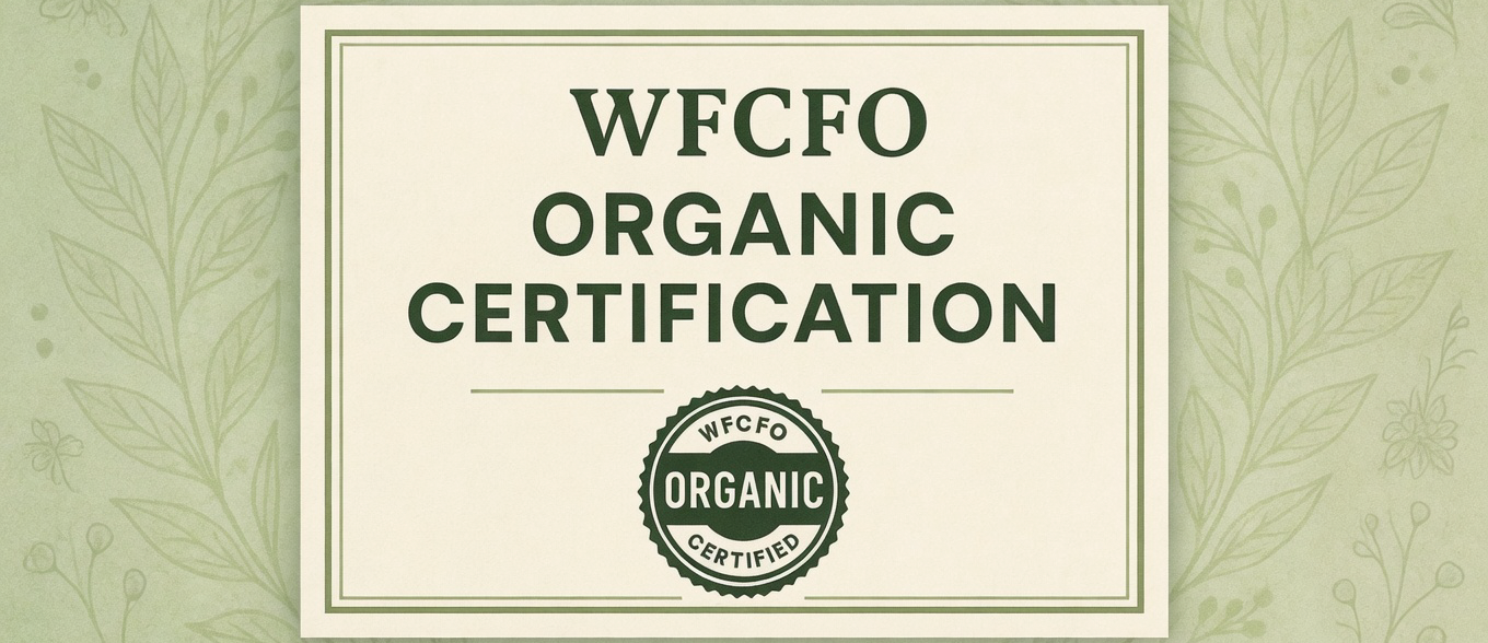 organic certified supplement badge indicating natural ingredients and clean formulation standards